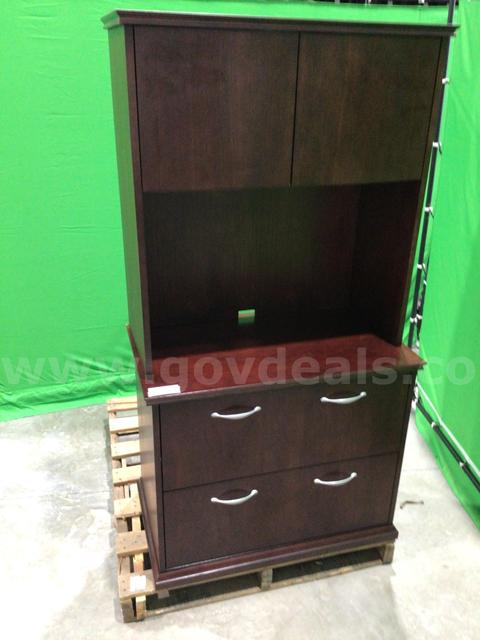 Lot of (2) Executive Style Hutches