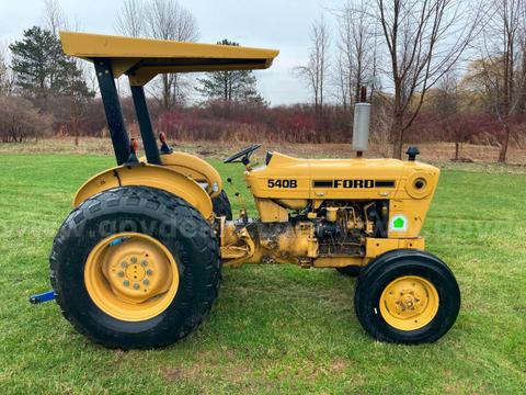 1986 Ford 540B Tractor