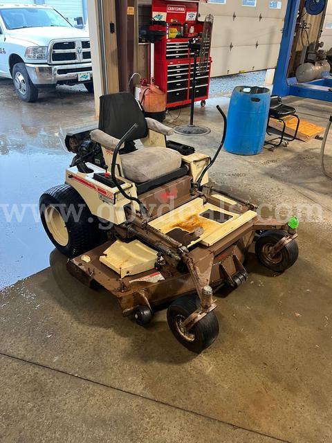 2001 Grasshopper 61" Zero Turn 225CH