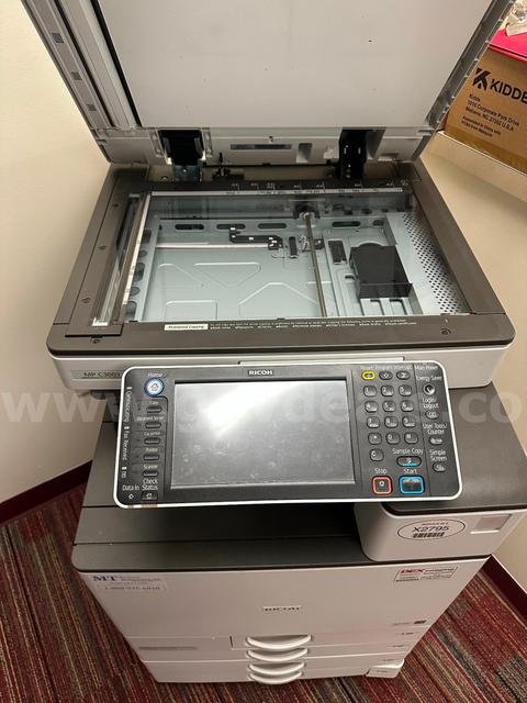 RICOH MPC3003 Color Copier