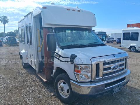 2020 Ford E350 Shuttle Bus