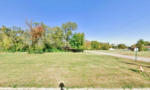 Double adjacent City Lots about 6.1 Miles from Downtown St. Louis