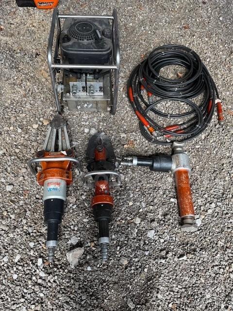 Halmatro Extrication Set: Spreader, Cutter, ram and Hoses.