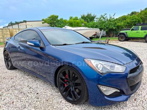 2015 Hyundai Genesis Coupe 3.8 Ultimate 6MT. Can arrange shipping, just pay the driver at delivery.