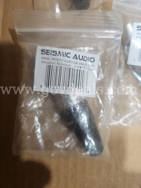Lot of Seismic Audio Speaker Adapters / Connectors