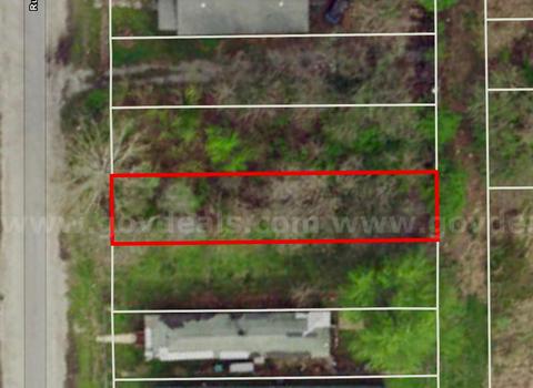 City Lot about 3.8 Miles from Downtown St. Louis