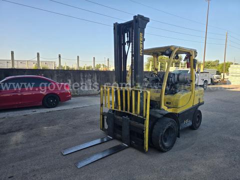 2011 Hyster H90FT Pneumatic Tire Forklift