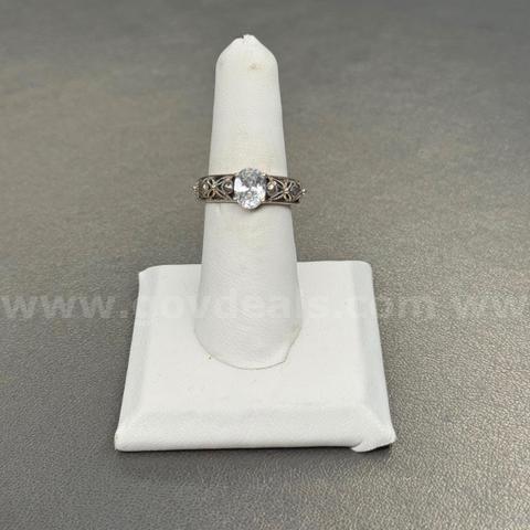 925 Silver Ring with White Stone