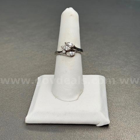925 Silver Ring with White Stones