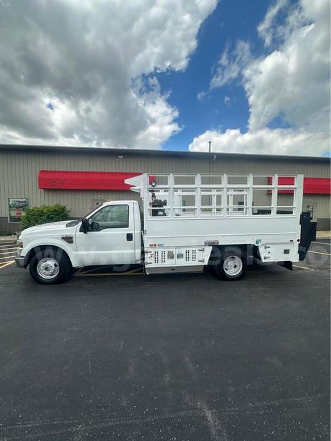 2009 Ford F-350 Super Duty Dually Service / Tire Truck – 6.4L Diesel, 150k Miles
