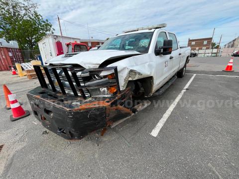 2018 Chevy 2500HD Duramax 4X4 Quad cab Silverado truck (TOTALED)