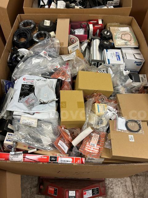 (1) One Pallet of New and Reman Truck Parts