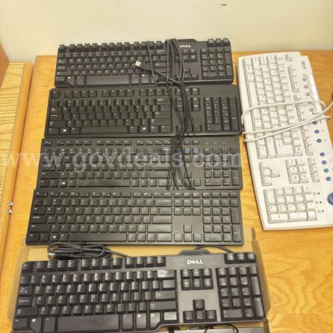 LOT of 6 keyboards