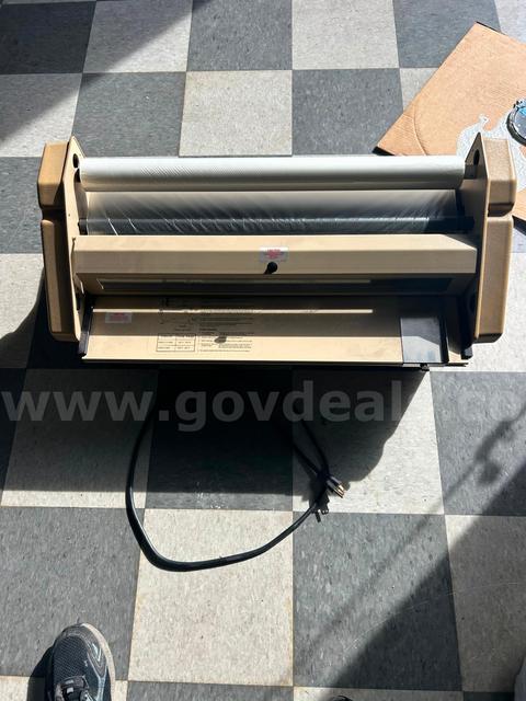 27-inch laminator