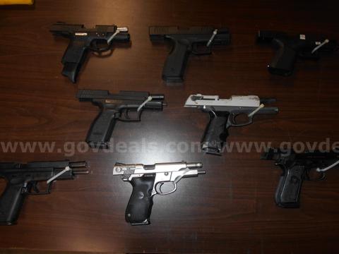 FIREARMS Lot of 7 Handguns  40cal