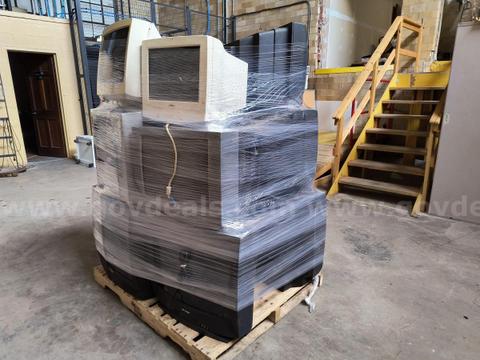 Pallet Lot of 12 CRT Televisions & Monitors - LOT 886
