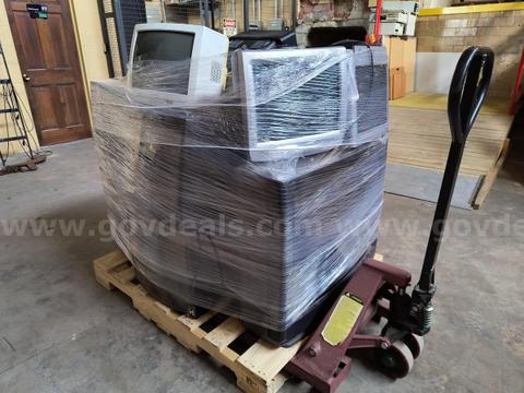 Pallet Lot of 12 CRT Televisions & Monitors - LOT 888