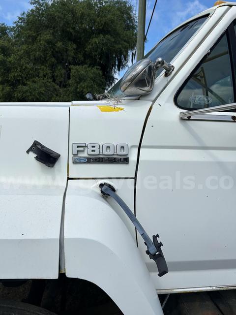 1993 Ford F800F