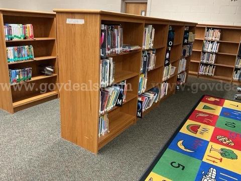 Library Book Shelving Units - Lot 004