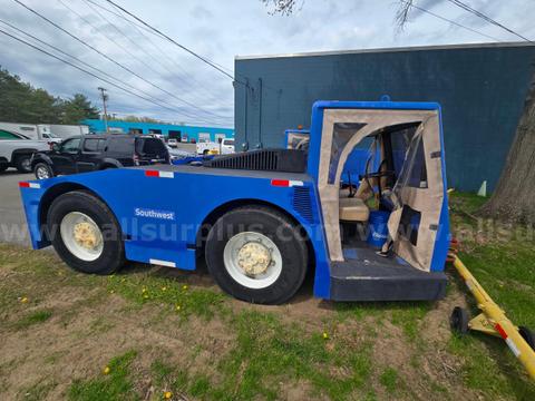 2002 FMC B350 Aircraft Tow Tractor