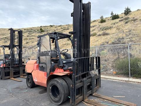 2007 Toyota 7FDU45 Pneumatic Tire Forklift-Inoperable