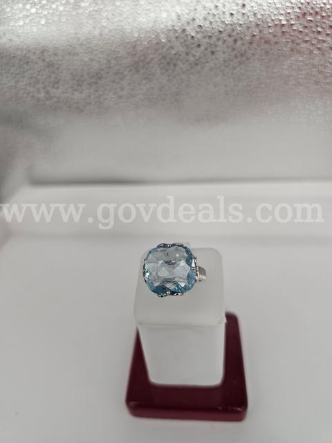 Solid Sterling Silver Ladies Ring with Genuine London Blue Topaz Stone  Size 7
