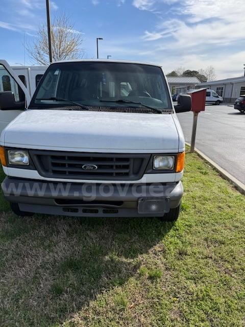 2004 Ford Econoline