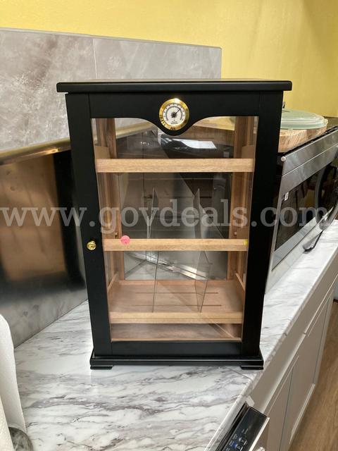Cigar Humidors + Xikar & Lotus Cutters