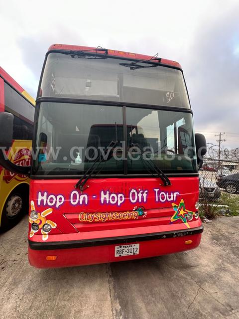 1999 VAN HOOL T2145   57 PASSENGER