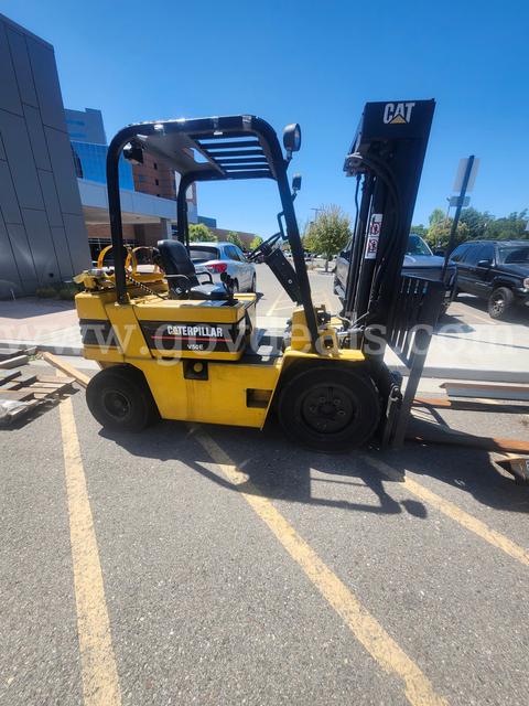 Caterpillar V50E LP Forklift