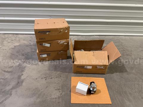 Lot of 60 Peter Paul PeterPaul Industrial Solenoid Valve Valves 71Z 71Z0194AGM C8-001646