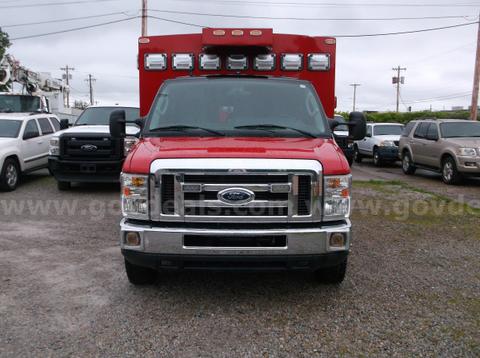 2014 Ford Econoline Ambulance W/ Stryker Cot and Load System