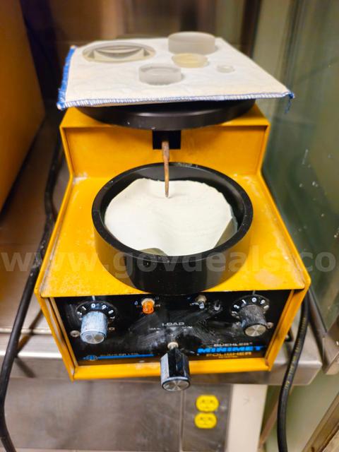 Buehler LTD Minimet Polisher