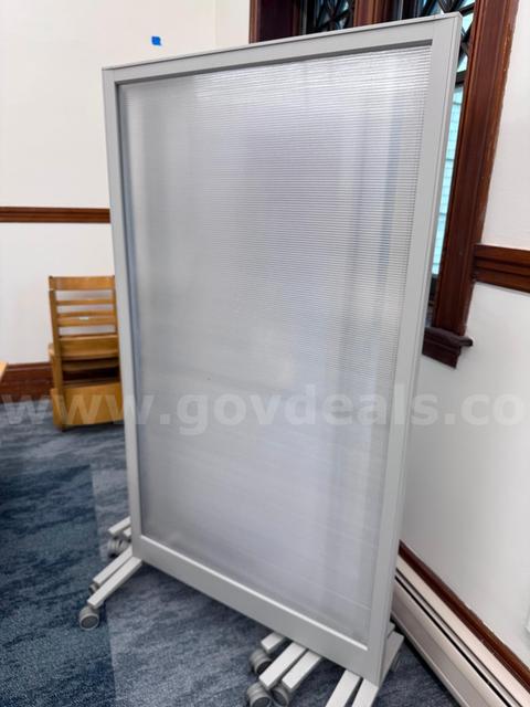 Room Dividers/Privacy Screens