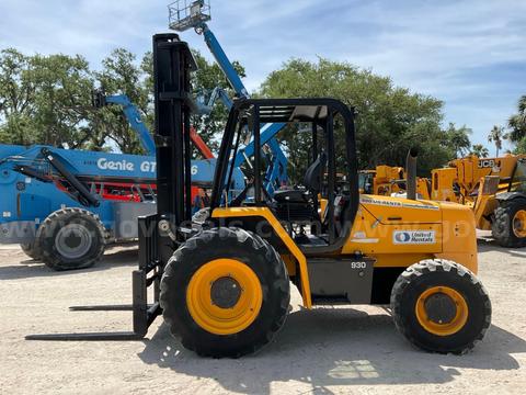 2018 JCB ROUGH TERRAIN FORKLIFT MODEL 930, DIESEL