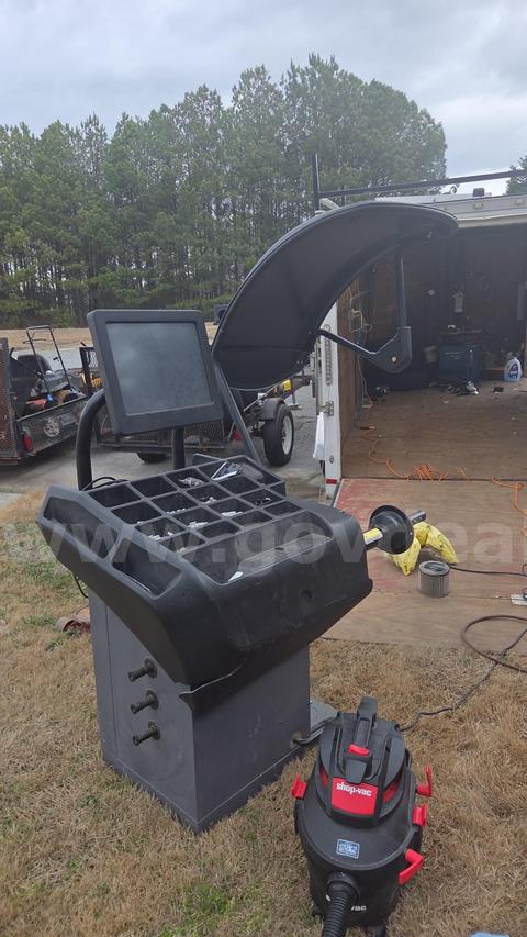 Wheel balancer