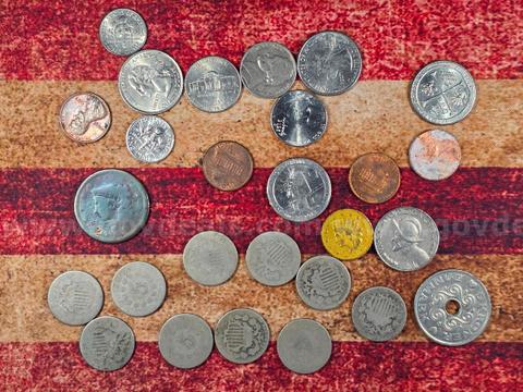 Small Coin Lot - Desk Clean Up