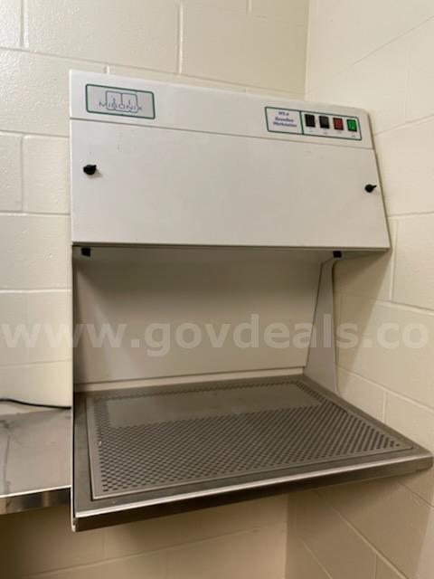 Misonix FE-WS6 Downflow Workstation