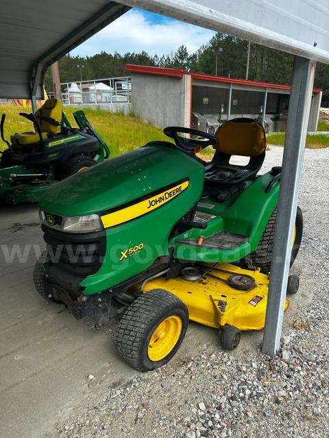John Deere x500