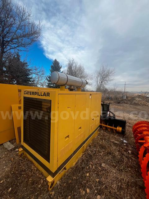 Caterpillar CAT 3208 Diesel Generator – Enclosed Unit