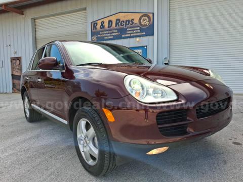 2004 Porsche Cayenne. Can arrange shipping, just pay the driver at delivery.