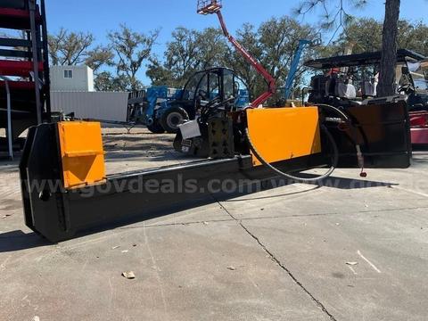 UNUSED 2026 HORIZONTAL LOG SPLITTER MODEL HLS82 FOR SKID STEER