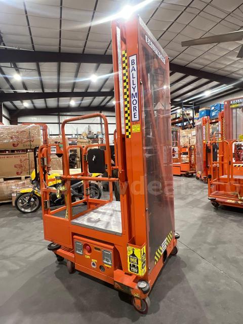 2015 BALLYMORE VERTICAL MAST MAN LIFT, MAX PLATFORM HEIGHT 12FT