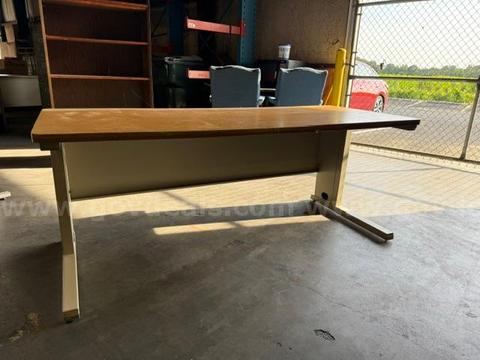 Used modern office desk/computer station