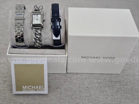 Brand New In The Box Michael Kors Watch Set Never Worn Original Box And Paperwork