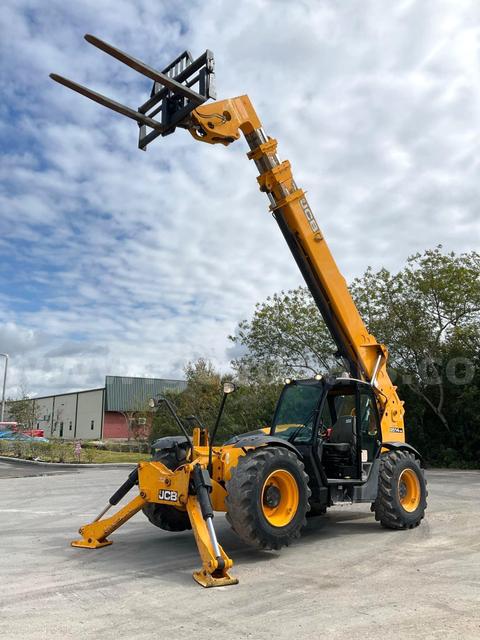 2015 JCB TELESCOPIC TELEHANDLER LOAD ALL MODEL 514-56; DIESEL POWERED, 14000LB CAPACITY