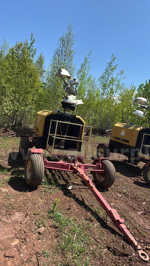 Allmand Maxi-Lite II V-TWR Light Tower