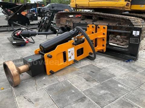 NEW 2026 GY-D680 POST DRIVER ATTACHMENT FOR UNIVERSAL SKID STEER