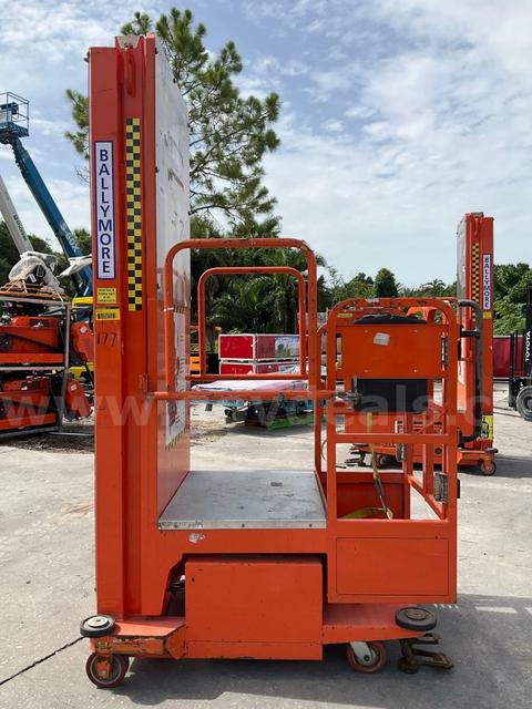 2015 BALLYMORE VERTICAL MAST MAN LIFT, MAX PLATFORM HEIGHT 12FT