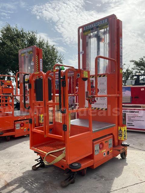 2015 BALLYMORE VERTICAL MAST MAN LIFT, MAX PLATFORM HEIGHT 12FT
